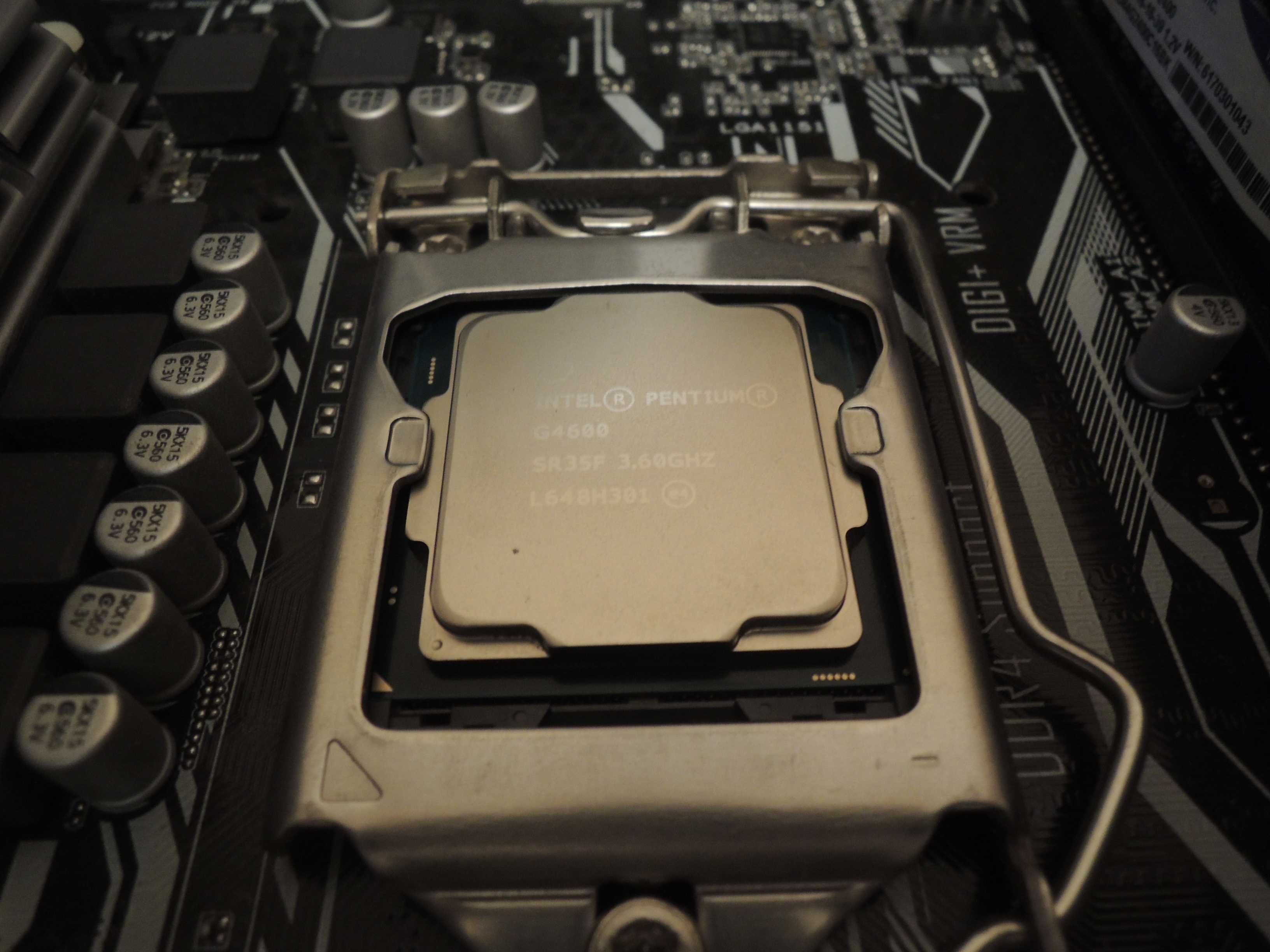 Процессор Intel Pentium G4600 3.6GHz/8GT/s /3MB s1151