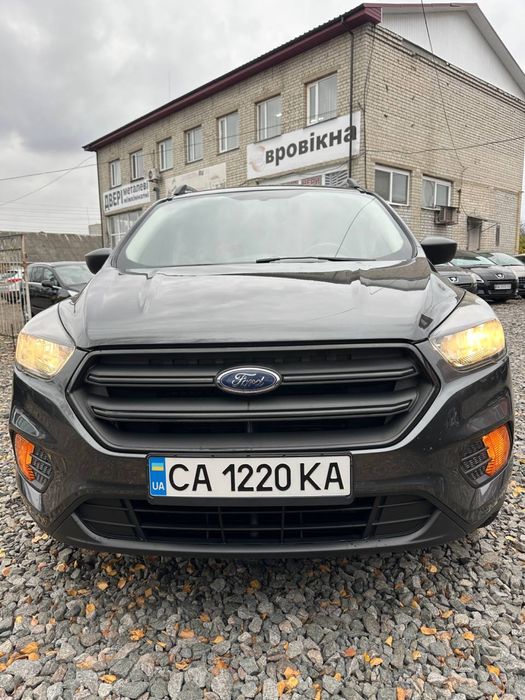 Продам Ford Escape