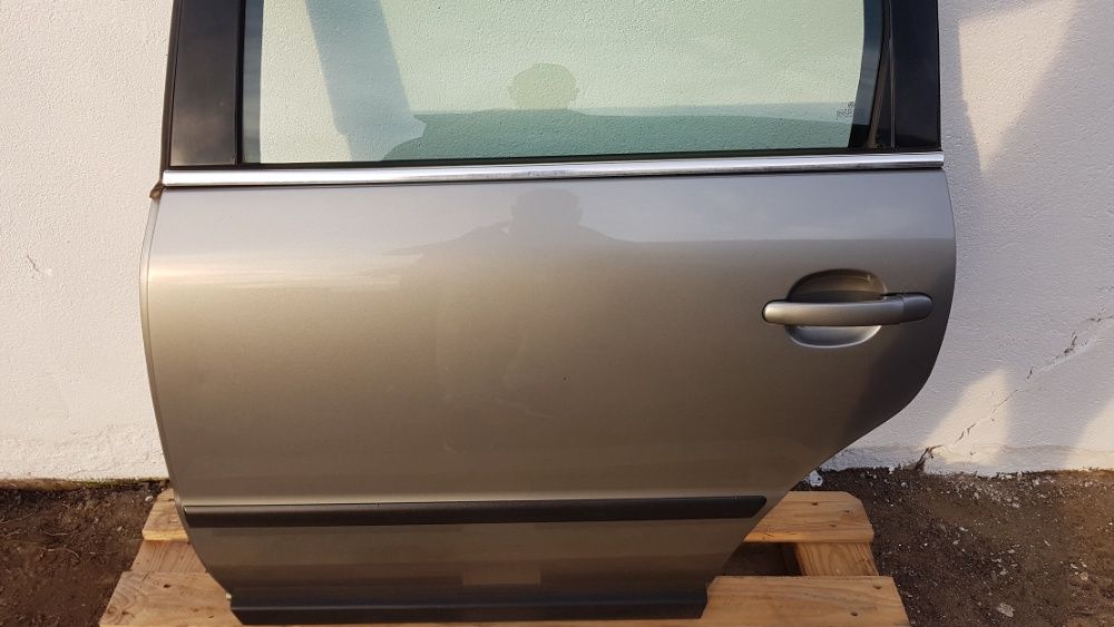 Drzwi Lewe/Lewy Tył VW Passat B5 FL Kombi LD7W