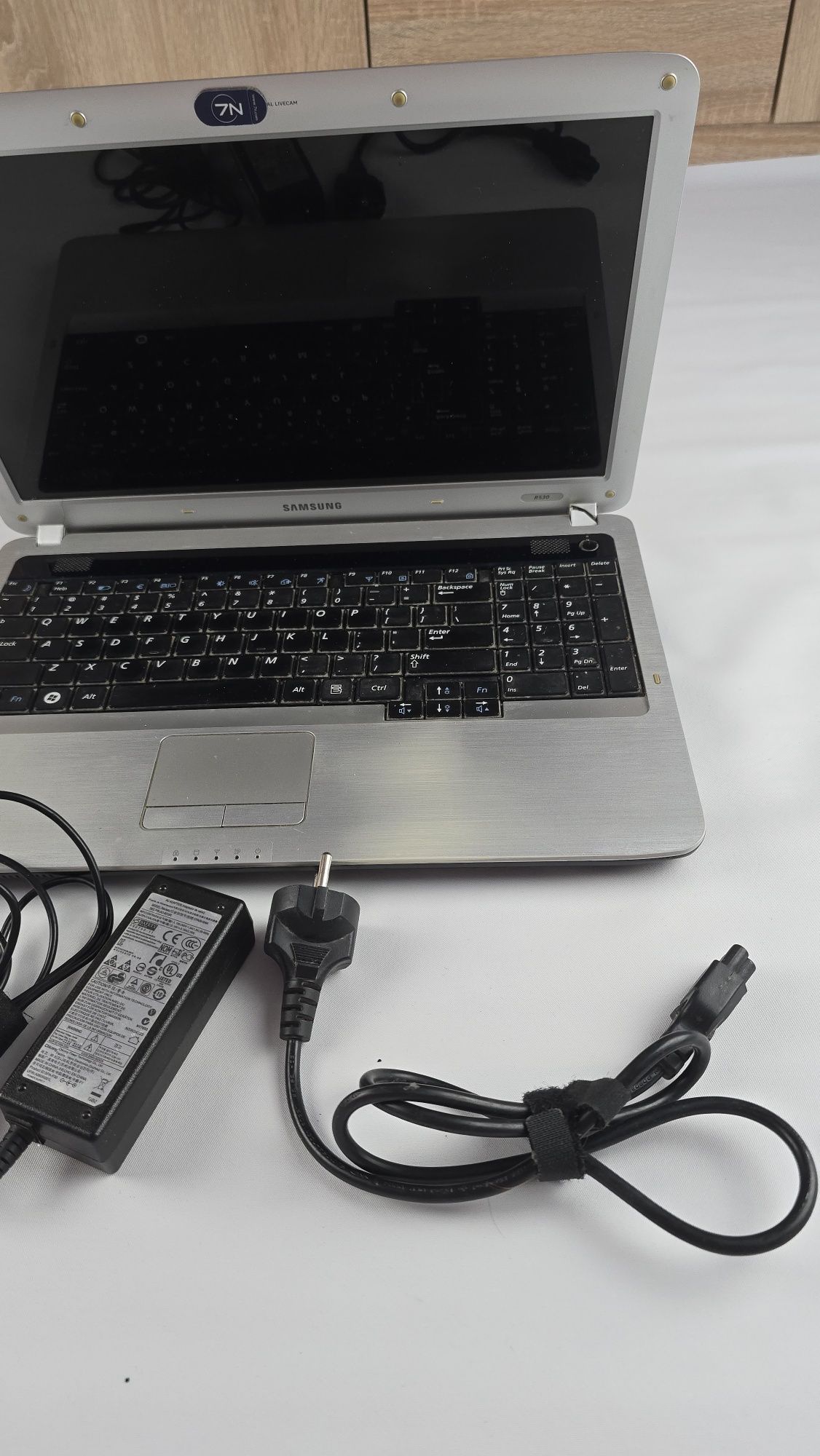 Laptop samsung R530