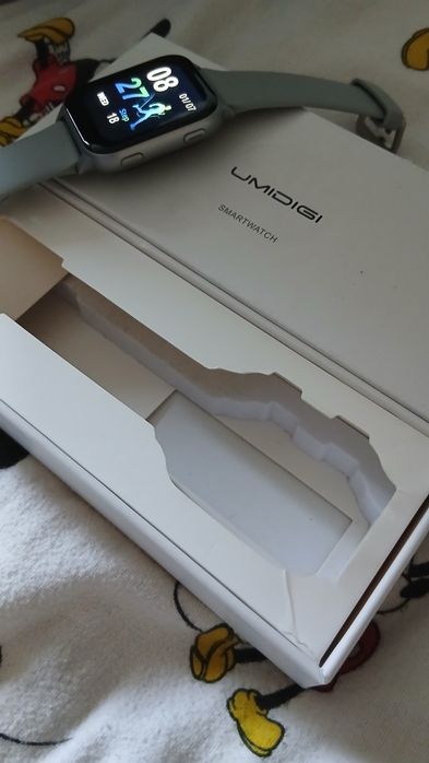 Смарт  годиник смат.