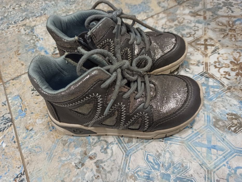 Półbuty dla dziewczynki rozmiar 27