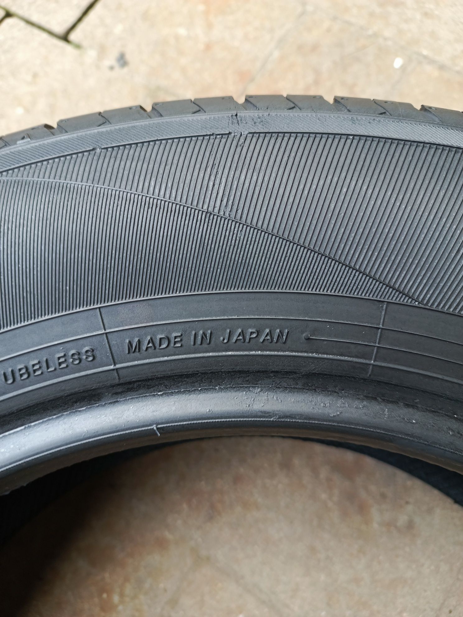 Opony 215/60/R16. 99V. Dot 0922r. YOKOHAMA.
