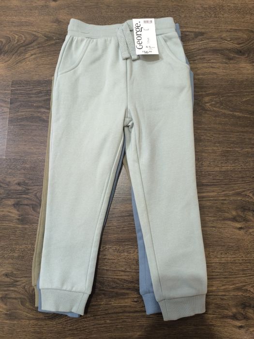 Джогери,спортивні теплі штани Джордж George на хлопчика 104-110, 4-5 р