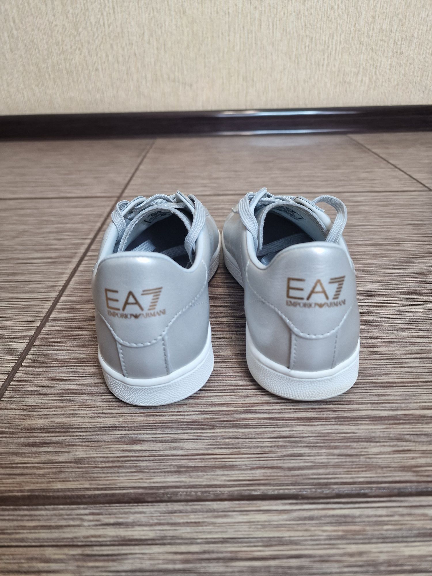 стильні шкіряні кросівки,  кеди Emporio ARMANI EA7, оригінал