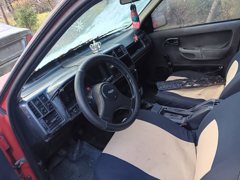 Продаю  машину  Форд Сієра