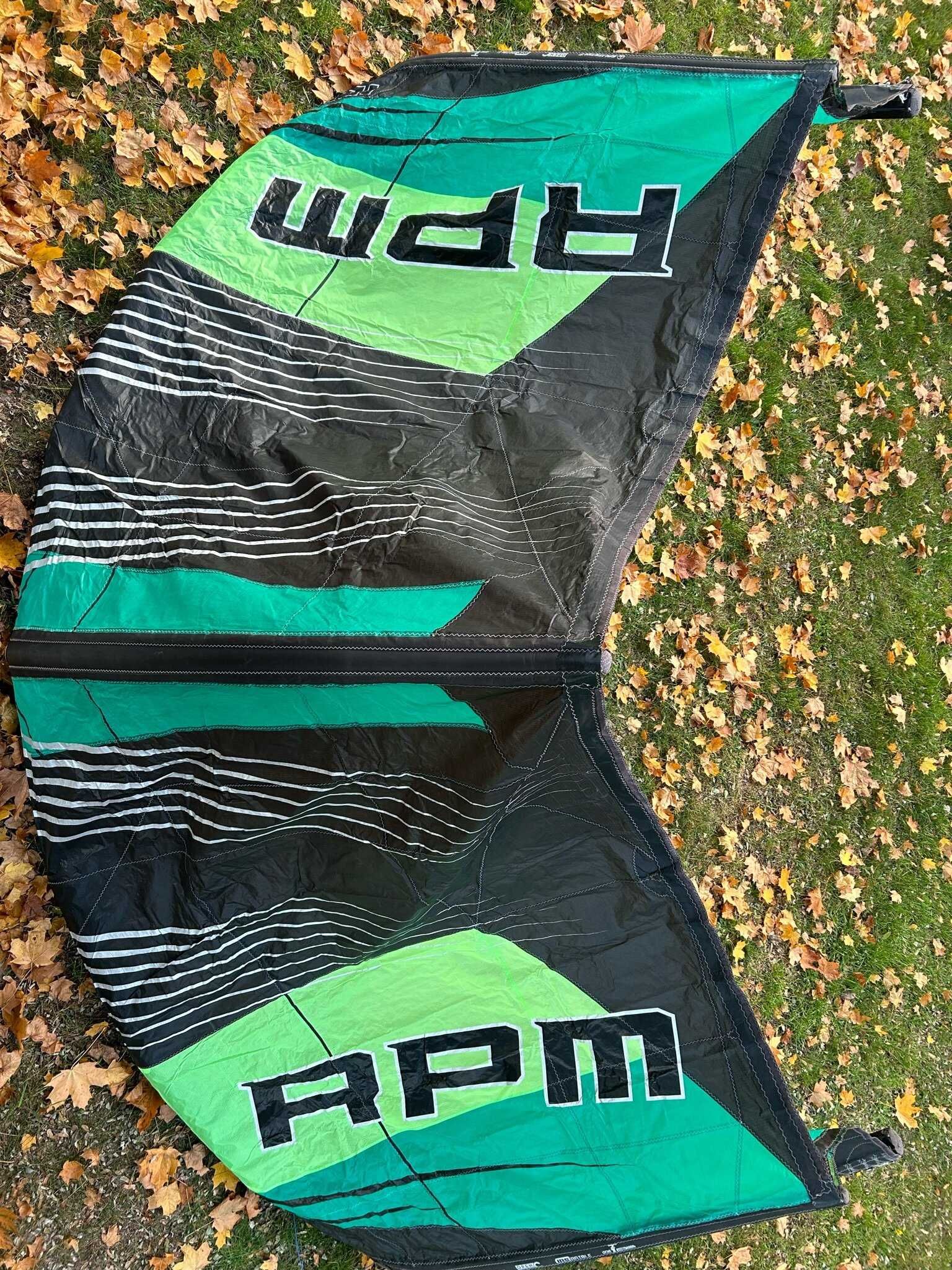 Kite latawiec SLINGSHOT RPM 10 zielony