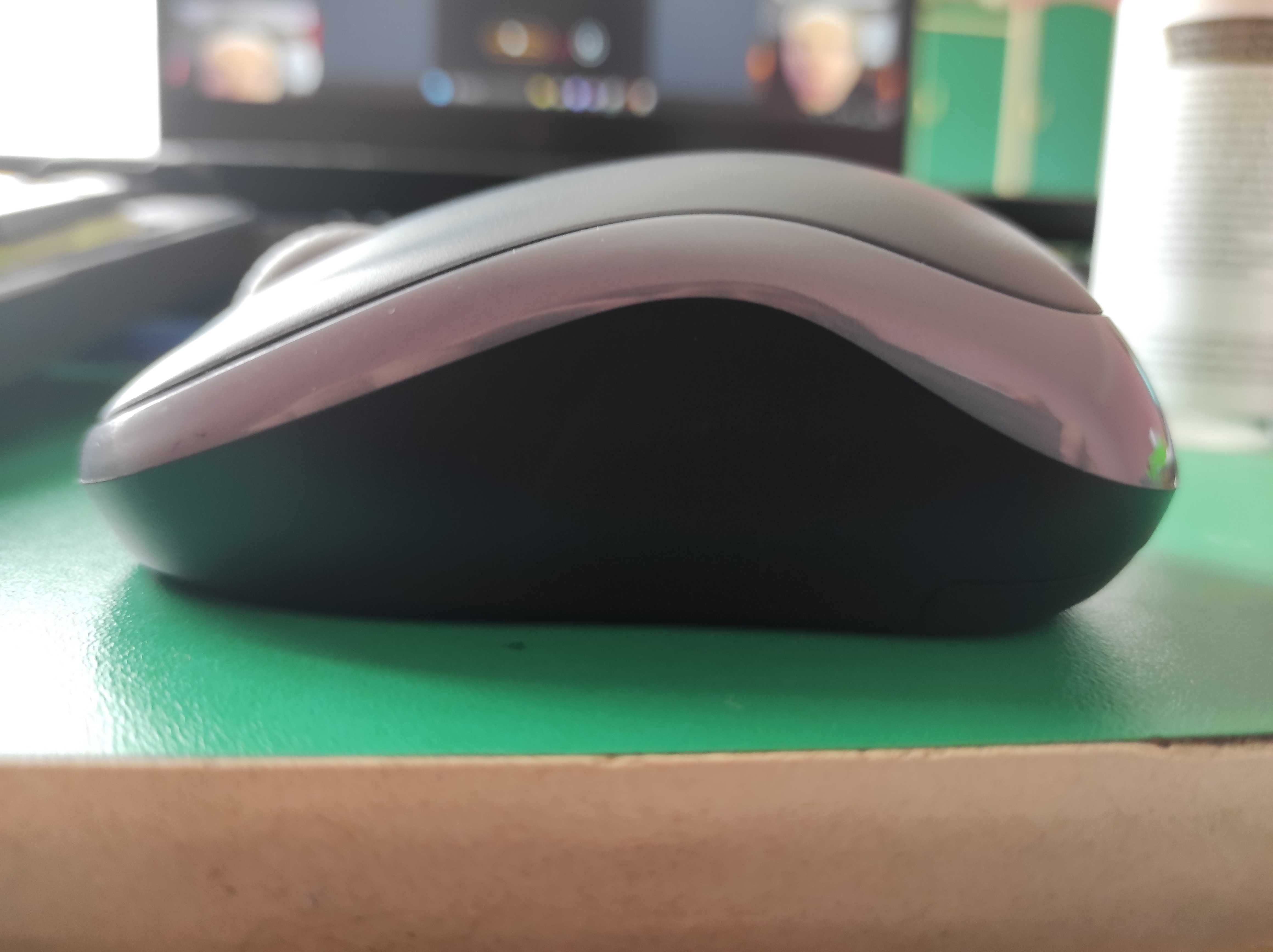 Продаю мишку Logitech M240