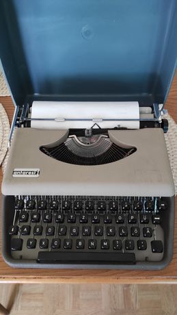 Maszyna do pisania antares Włochy lata 70