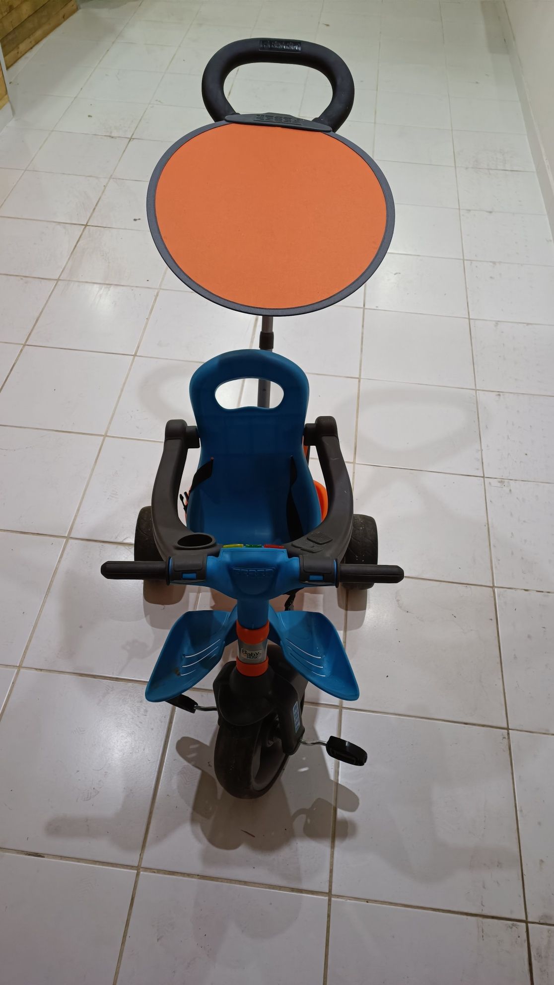 Vendo triciclo de criança