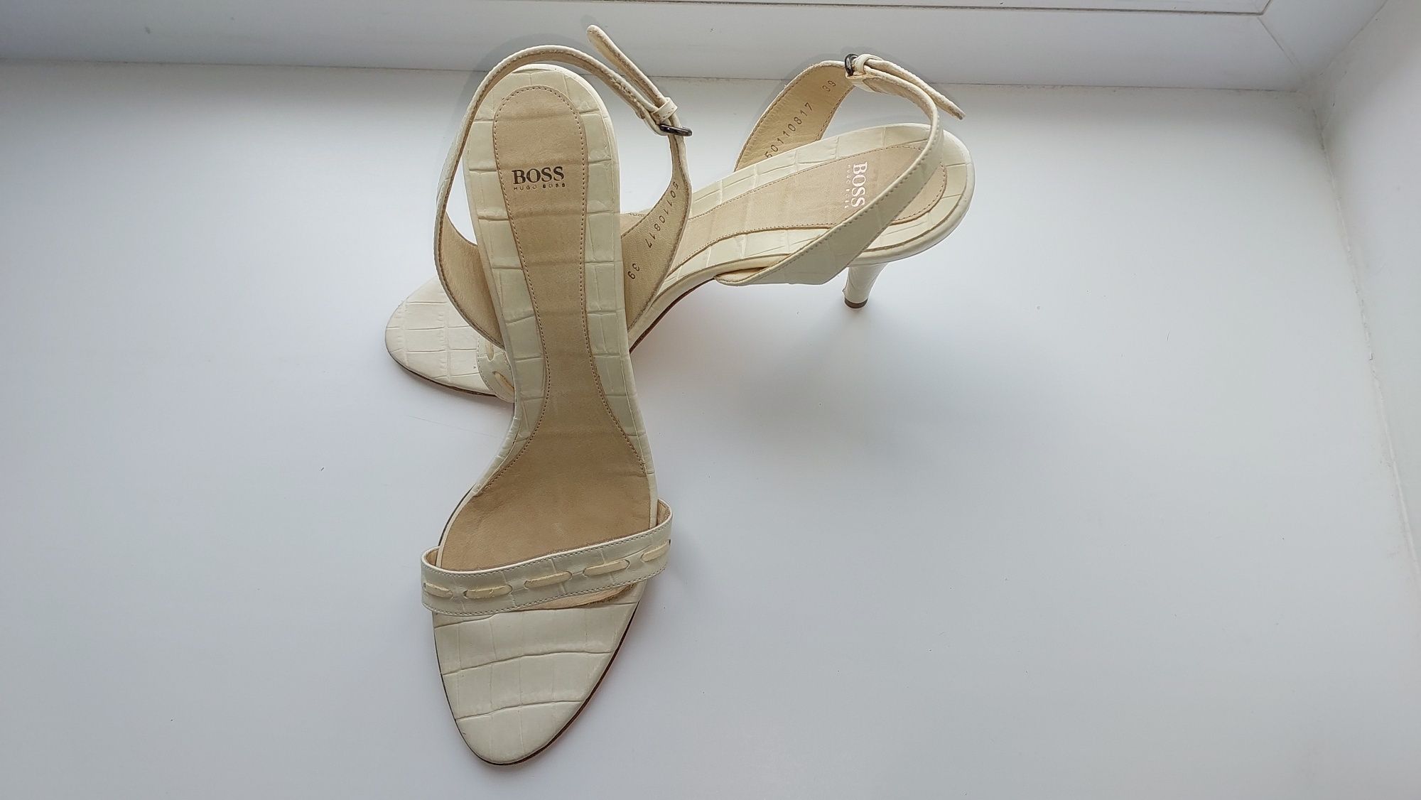 Босоніжки Hugo Boss, 39 р.