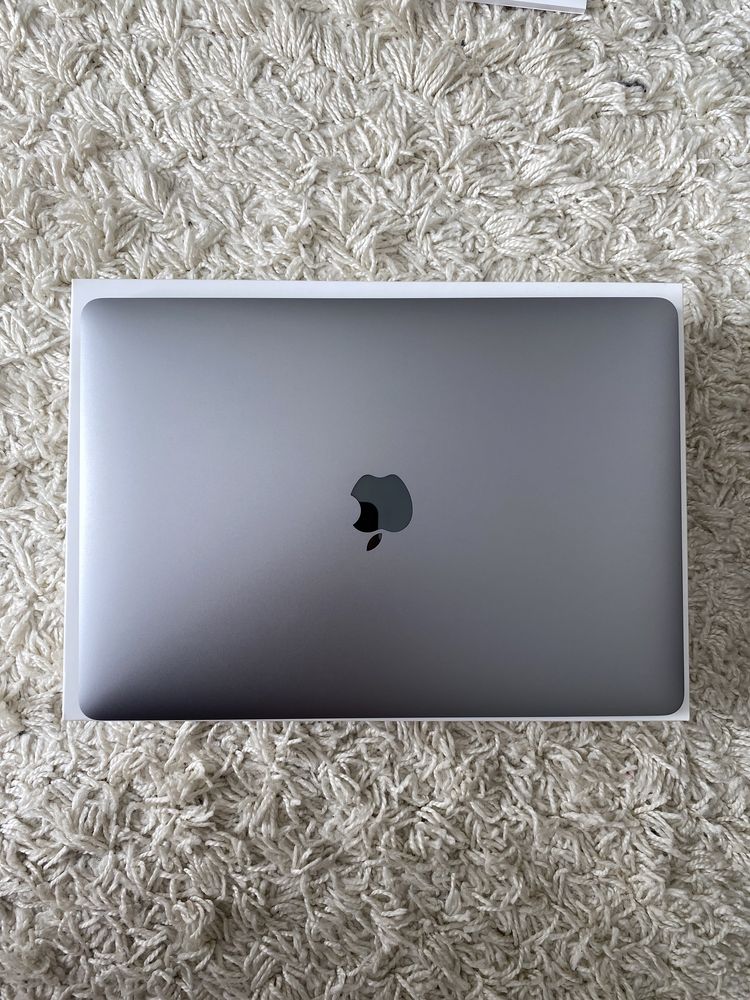 Apple Macbook Air 2020 M1 официалльный