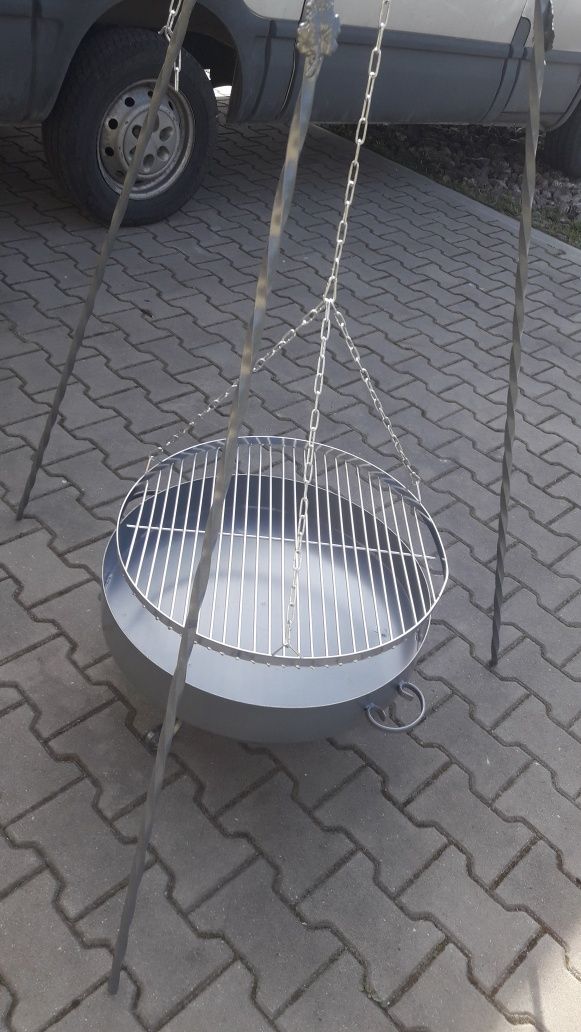 Grill ogrodowy 60 cm- ruszt,palenisko,trójnóg,plus 4