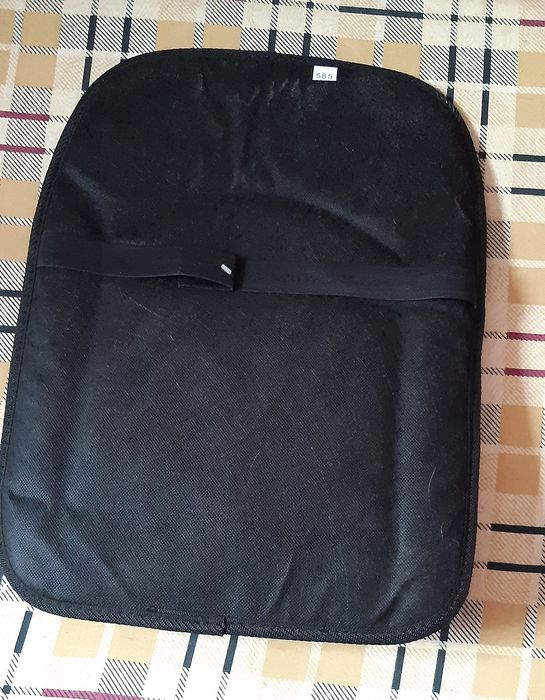 Масажер для спини