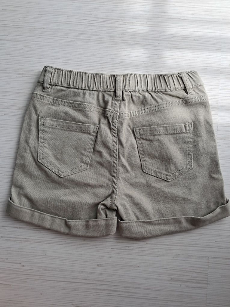 Spodenki Reserved 116 jak nowe