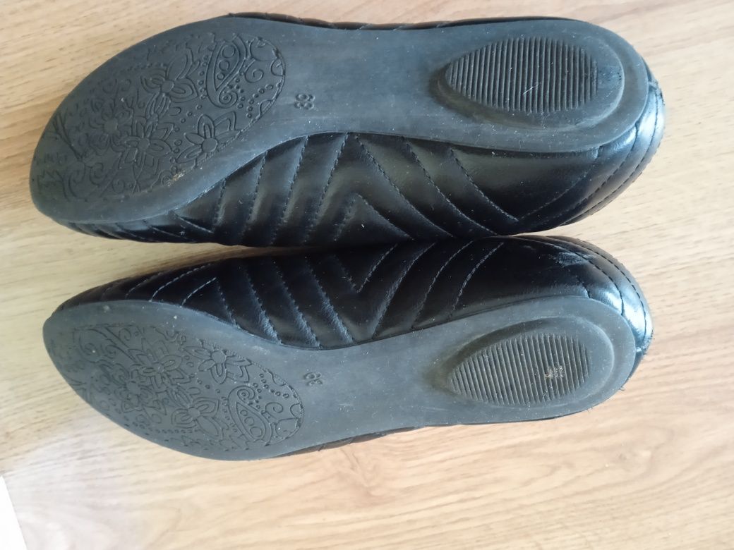Buty czarne baleriny rozmiar 39 Graceland