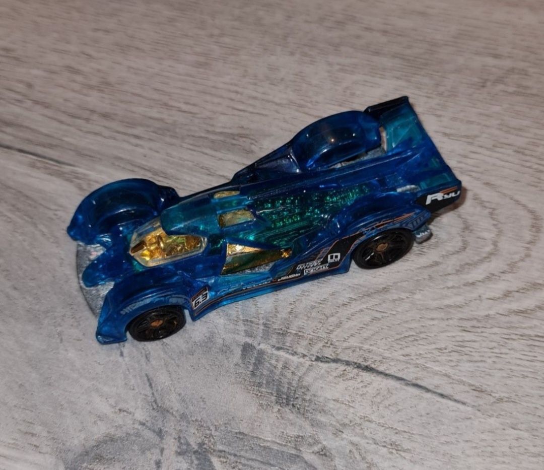 Autko samochód resorak Hot Wheels niebieski