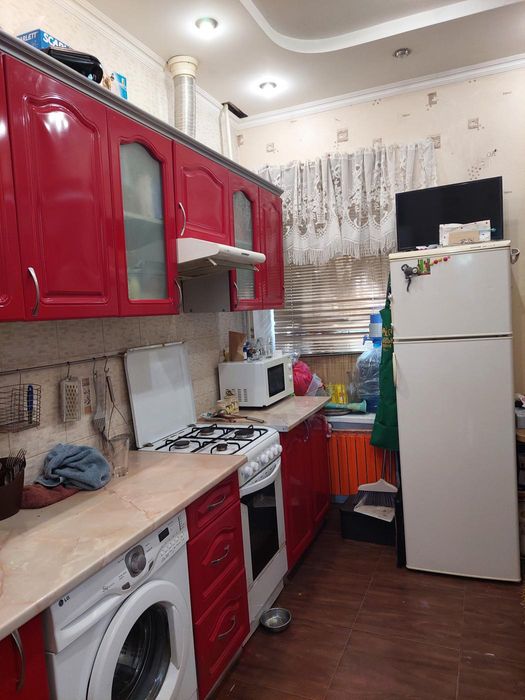 Продам 1 кімнатну квартиру в районі пр. Мазепи (Петровського