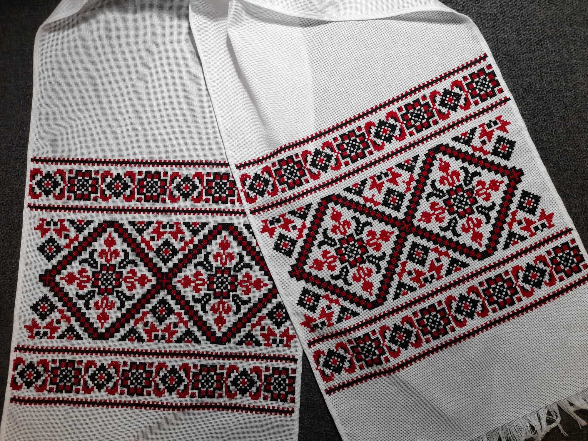 Рушники ручної роботи.