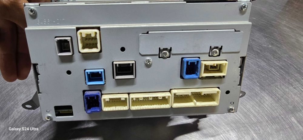 Лексус лх570 лк200  Штатні камери.