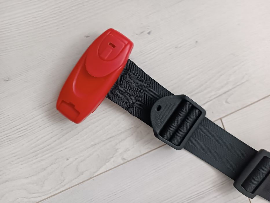 Smart Kid Belt pas samochodowy