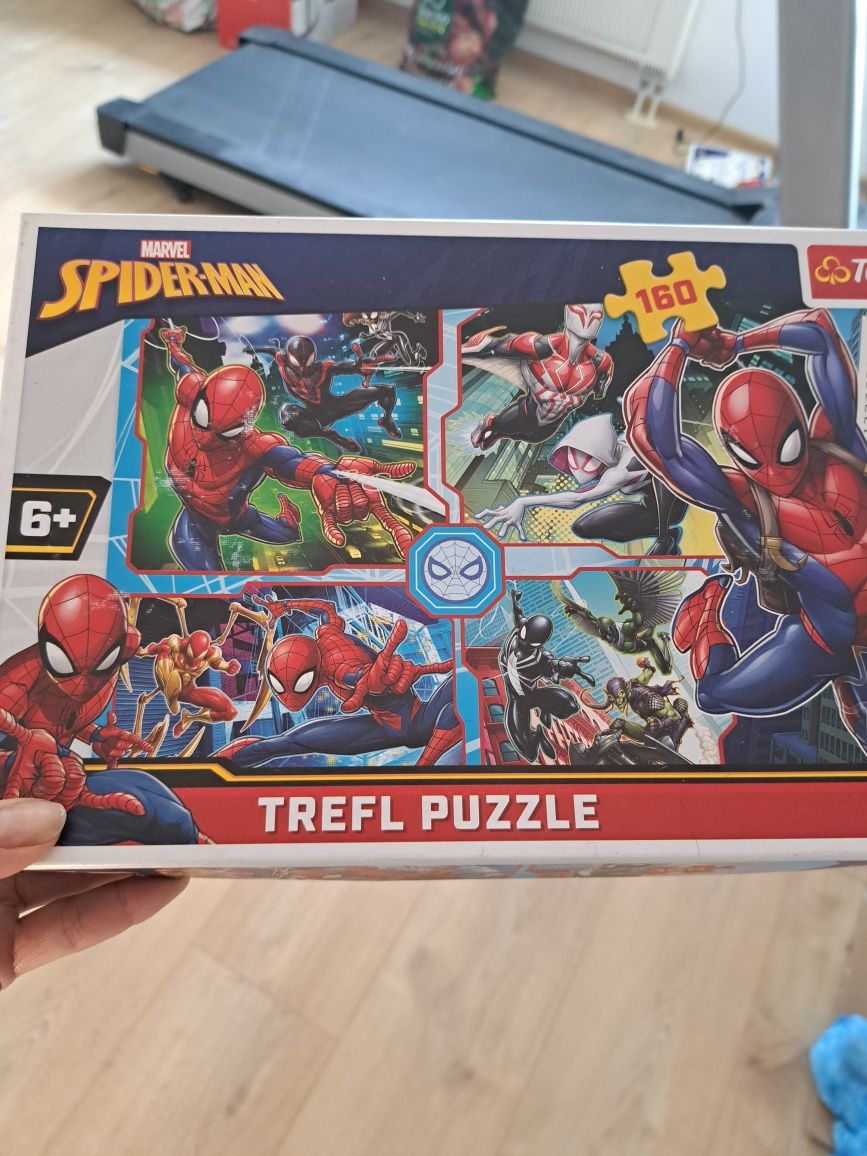 Spiderman Trefl puzle kompletne