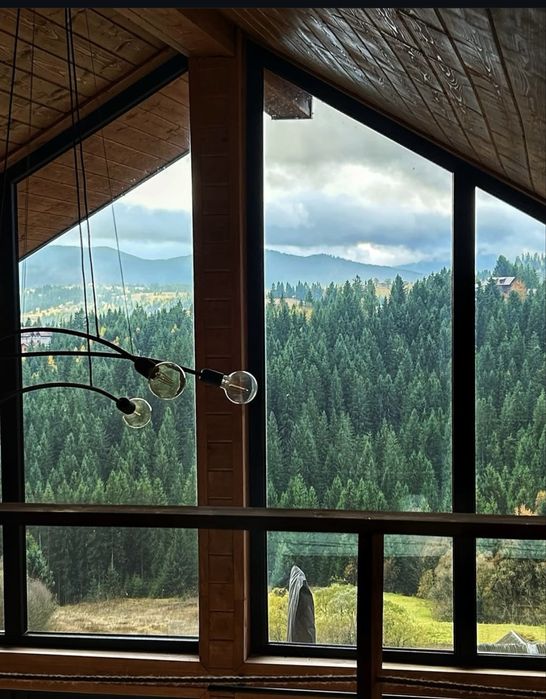 Продаж будинку -шале в с. Яблуниця/Буковель/Карпати/Гори/Панорама