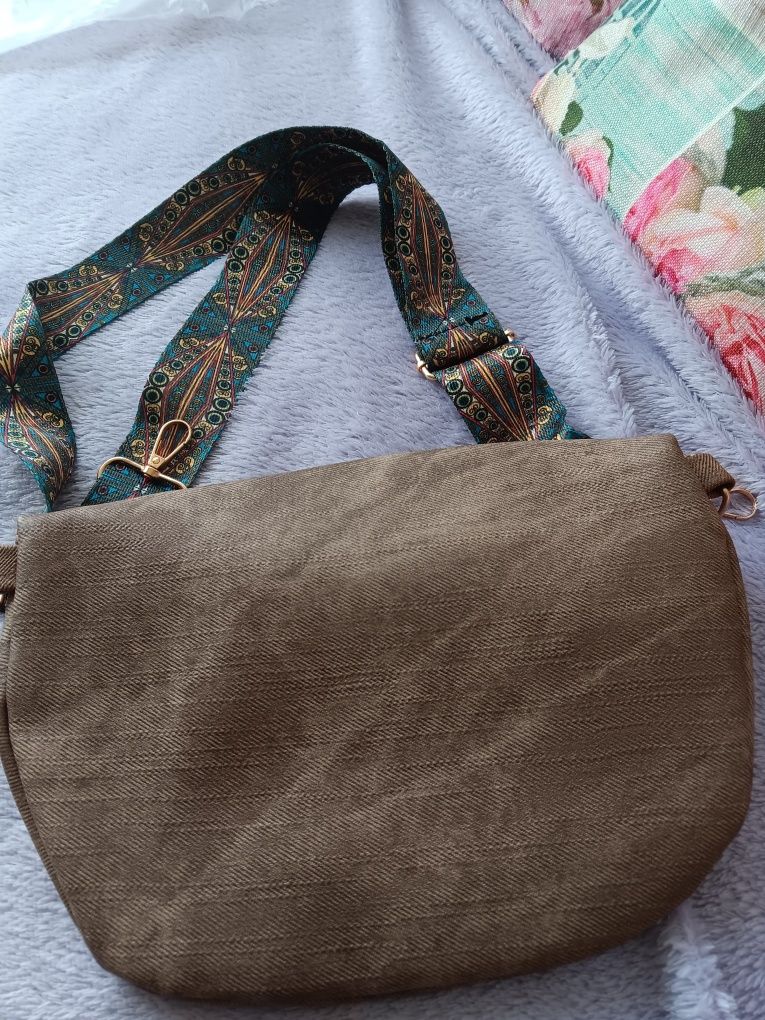 Bolsa de cintura macia com alça removível estilo boêmio chic