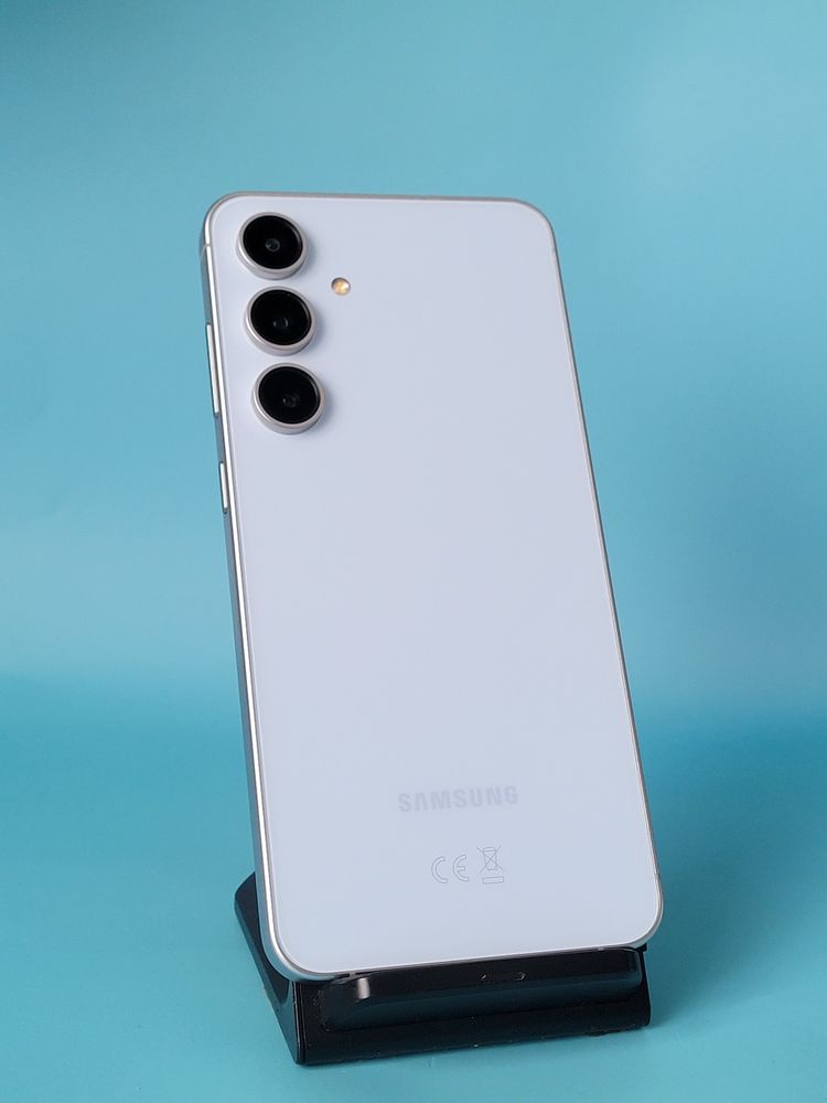 УЦІНКА Samsung Galaxy S24 FE 8/128GB АКБ 100% (638)