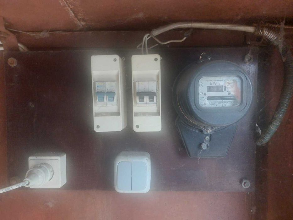 Продаю гараж жданівський по вул. Металургів