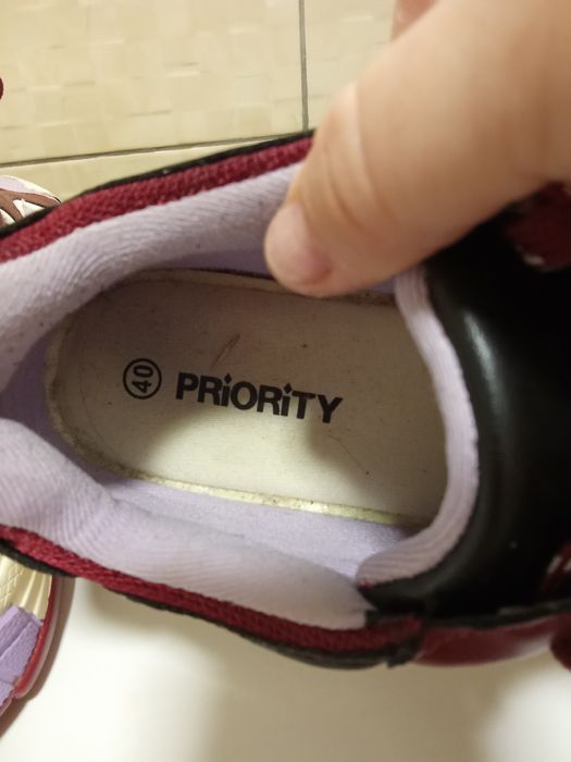 Кроссовки женские демисезон