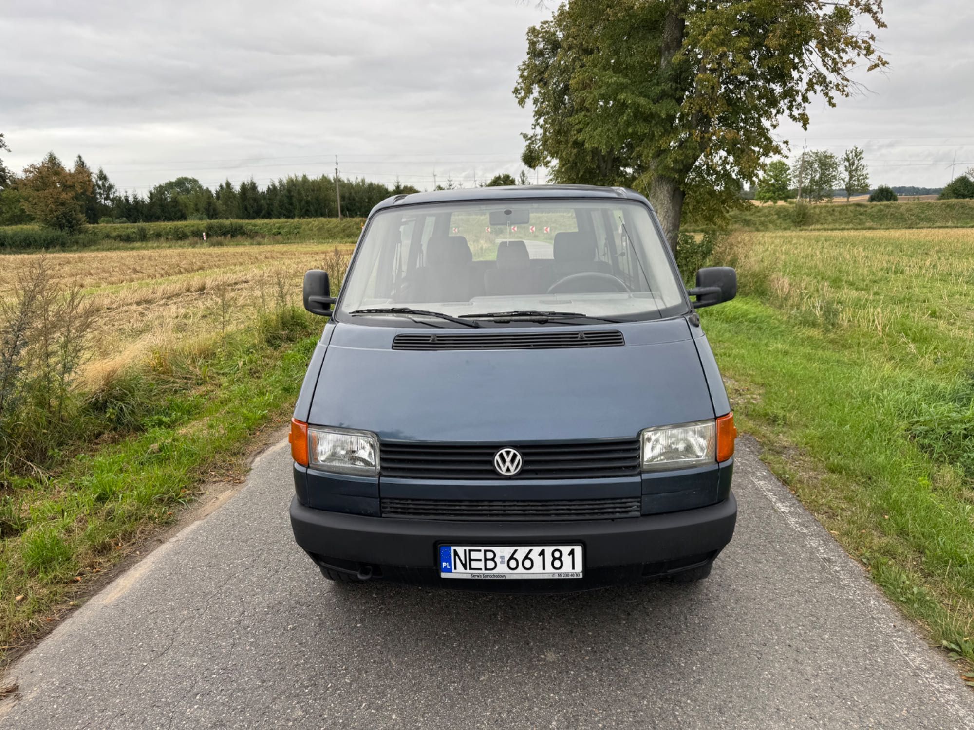 Sprzedam VW Transporter T4 8-osobowy