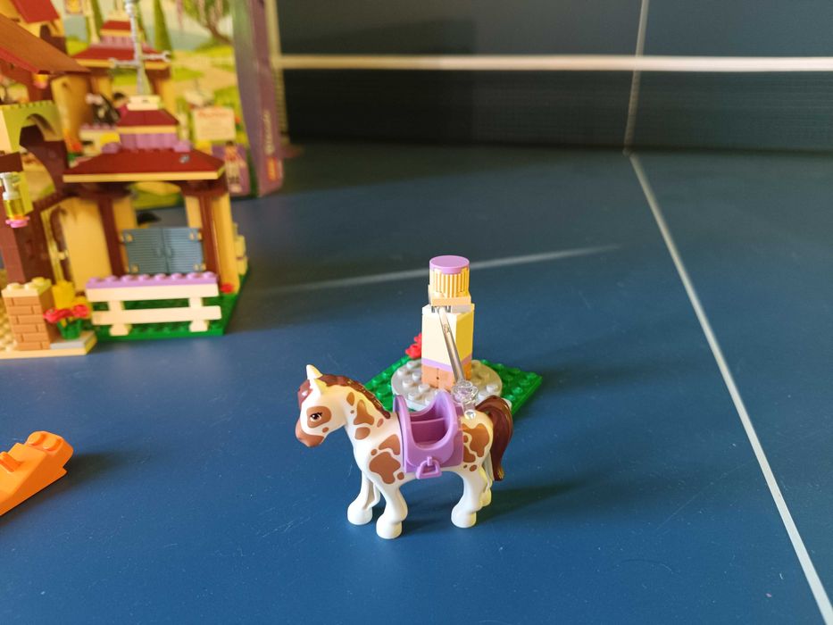 LEGO Friends 41126 Stajnia klub jeździecki Heartlake 100% kompletne!