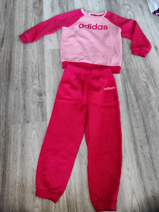 Dres dla dziewczynki adidas 110