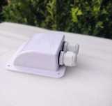 Passa-fios 2 vias branco para painéis solares