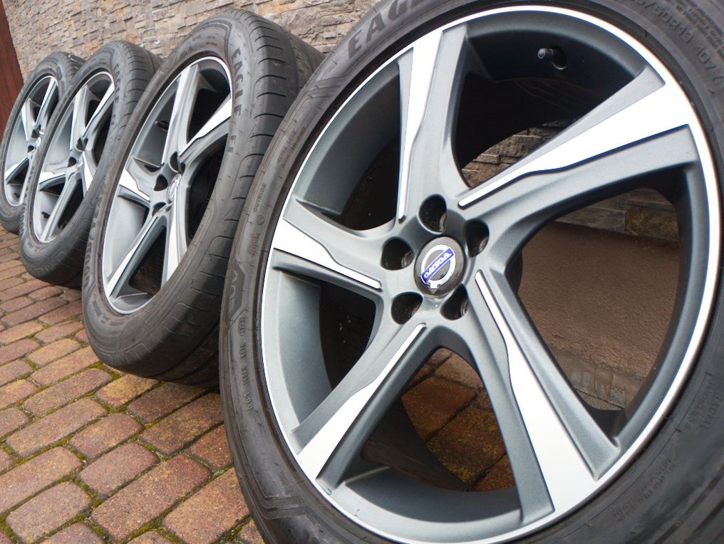 Orginalne koła 19 Volvo XC90 XC60 5×108 ET49 Opony letnie 255/50/19