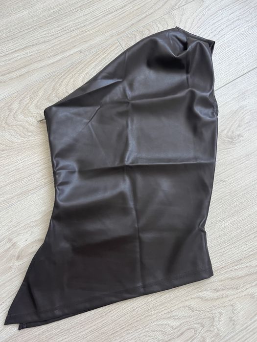 шкіряний топ коричневий асиметричний