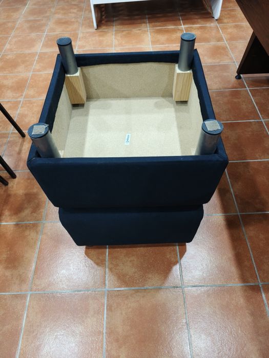 2 Puffs IKEA – Preto – Muito Bons – 45€ o Par