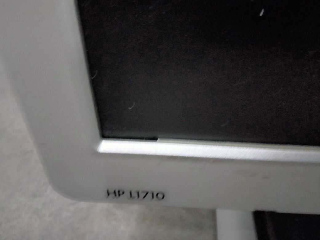 Monitor HP L1710