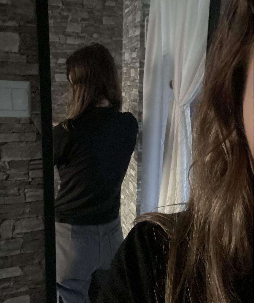 Czarna koszulka polo – klasyczny styl