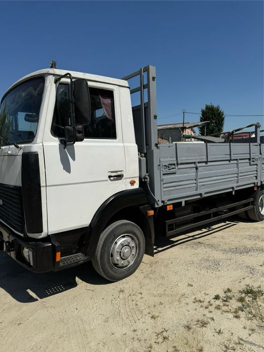 МАЗ 4370 з двигуном MAN