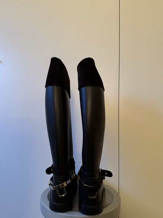 Galochas castanhas Miguel vieira