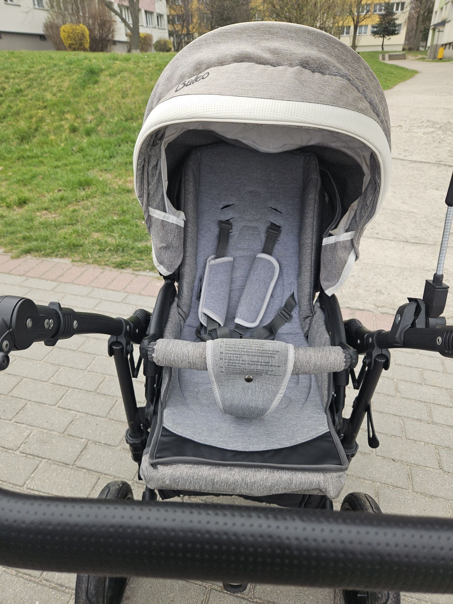 Sprzedam wózek Camarelo Baleo 4w1