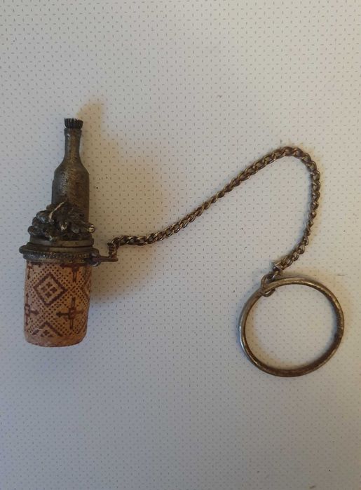 Rolha / Tapa garrafas em estanho, para coleção, vintage - Chateau 1592