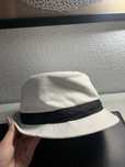 Chapeu Branco c/listra preta