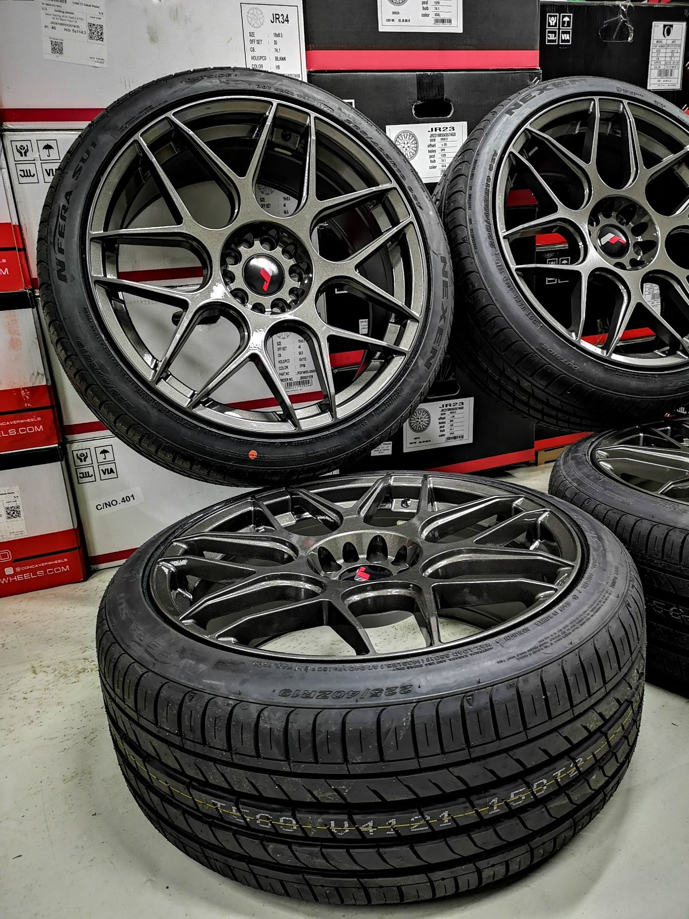 Felgi Japan Racing JR18 19" 19x8,5 ET40 5x114,3 Honda Accord VIII 8gen