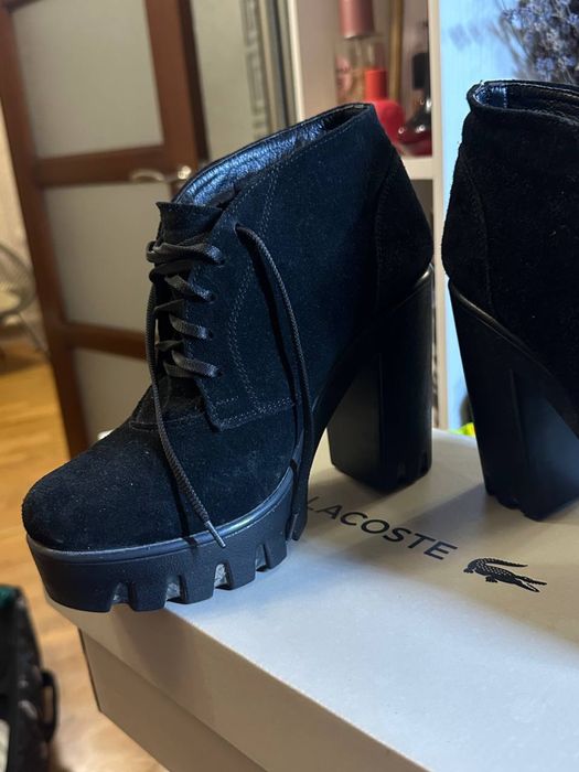 Ботинки жіночі , натуральна шкіра , 38 розмір