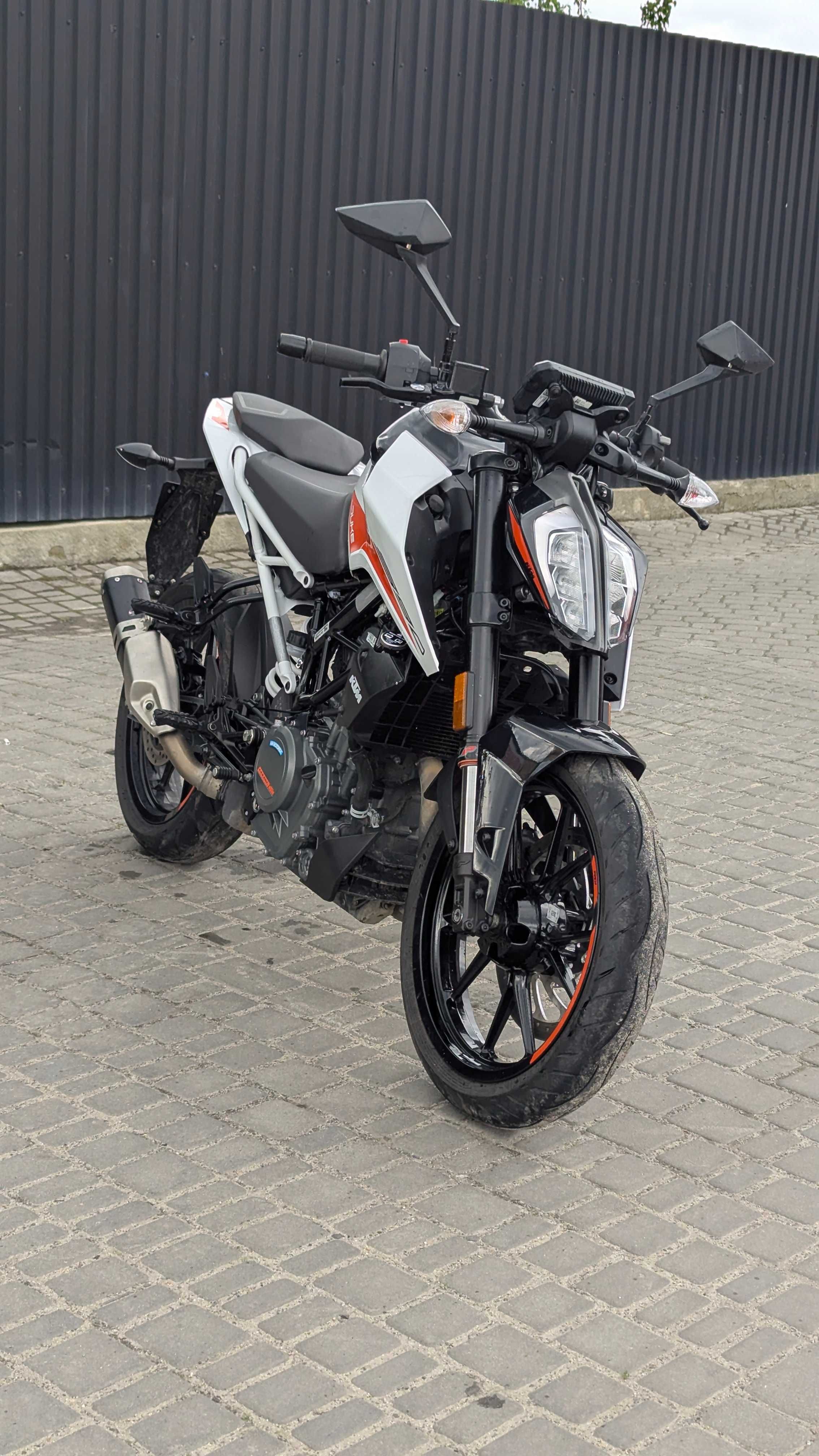 KTM Duke 390 2022