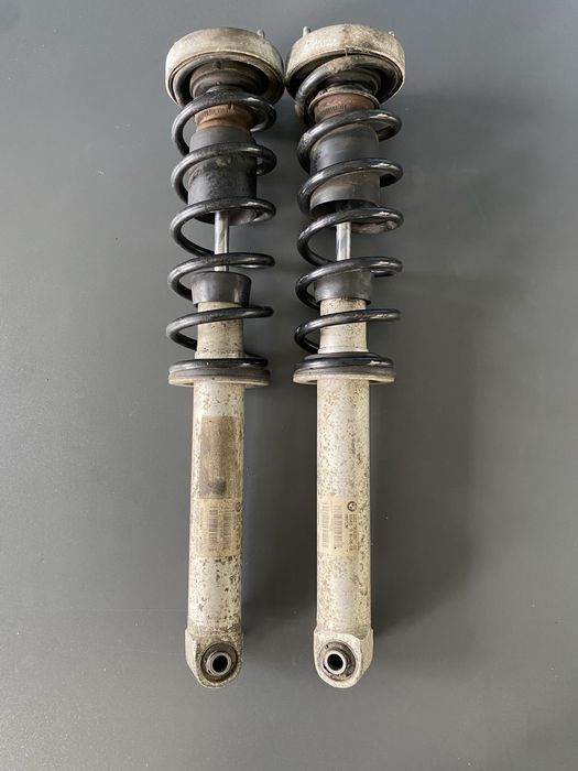 Задні Амортизатори BMW E60 Седан Стойки Взборі Пружини БМВ Е60