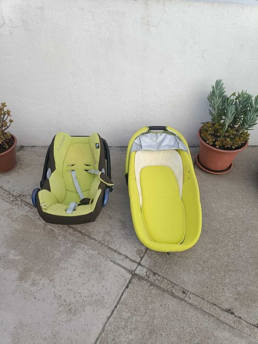 Carrinho bebé + outros. Marca: Quinny